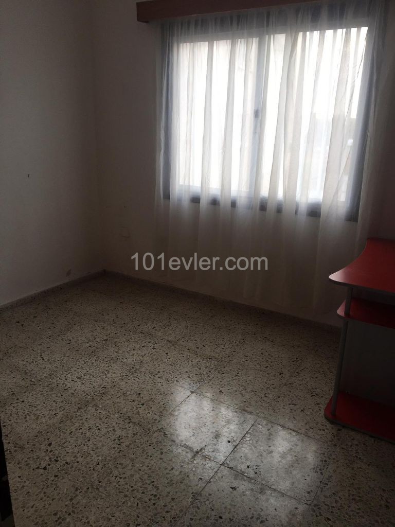 Flat To Rent in Mağusa Merkez, Famagusta