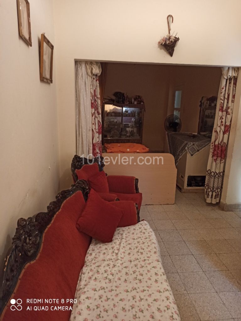 2+1 Detached house in the center of Famagusta ** 