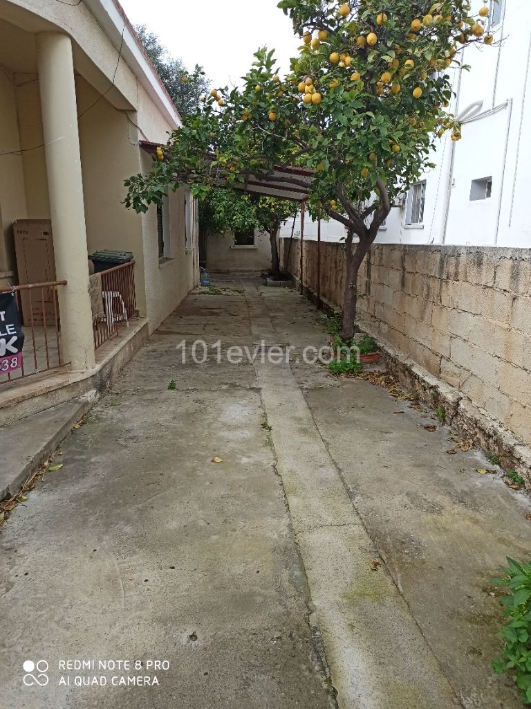 2+1 Detached house in the center of Famagusta ** 