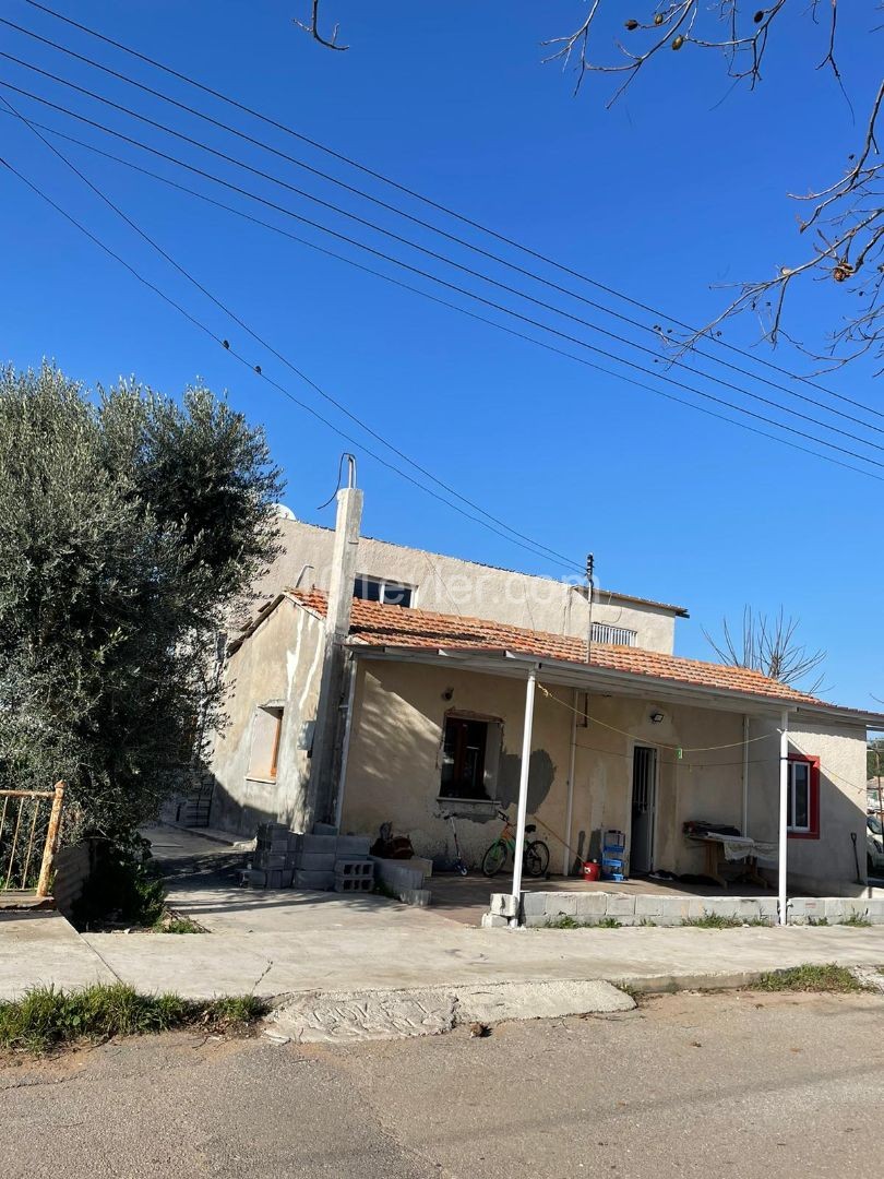 Detached House For Sale in Maraş, Famagusta