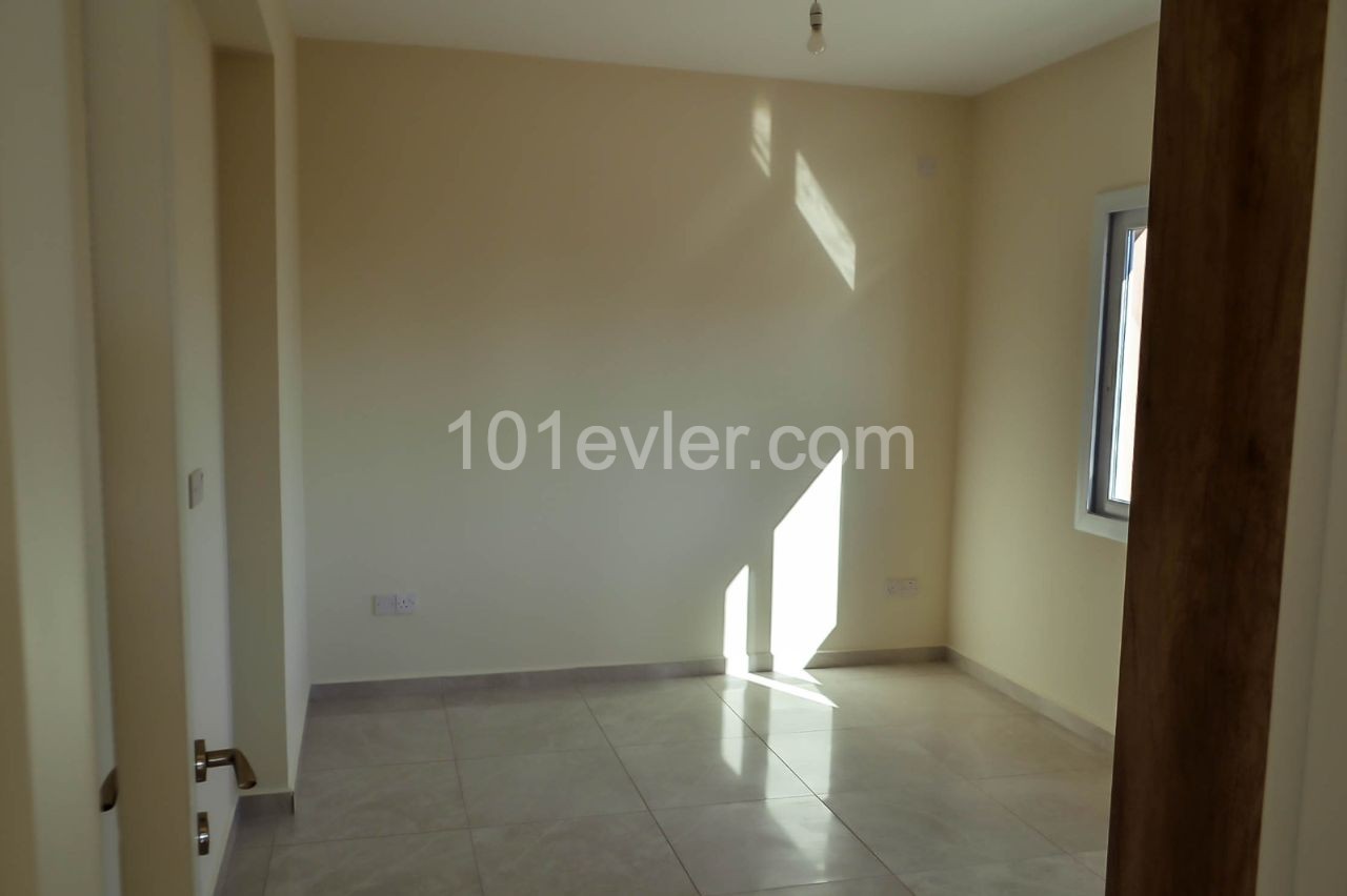 90 m2 2 + 1 apartment for sale in Magusa canakkale district ** 