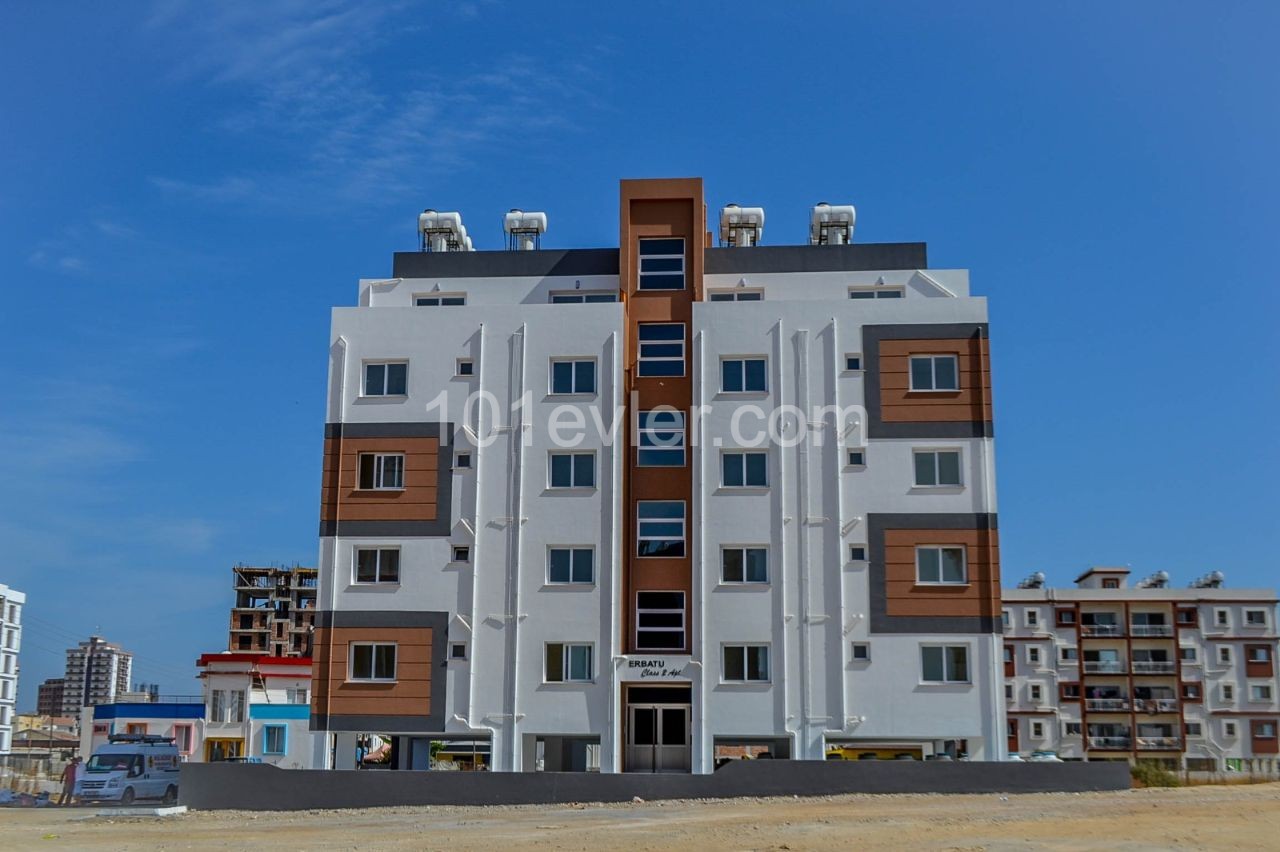 90 m2 2 + 1 apartment for sale in Magusa canakkale district ** 