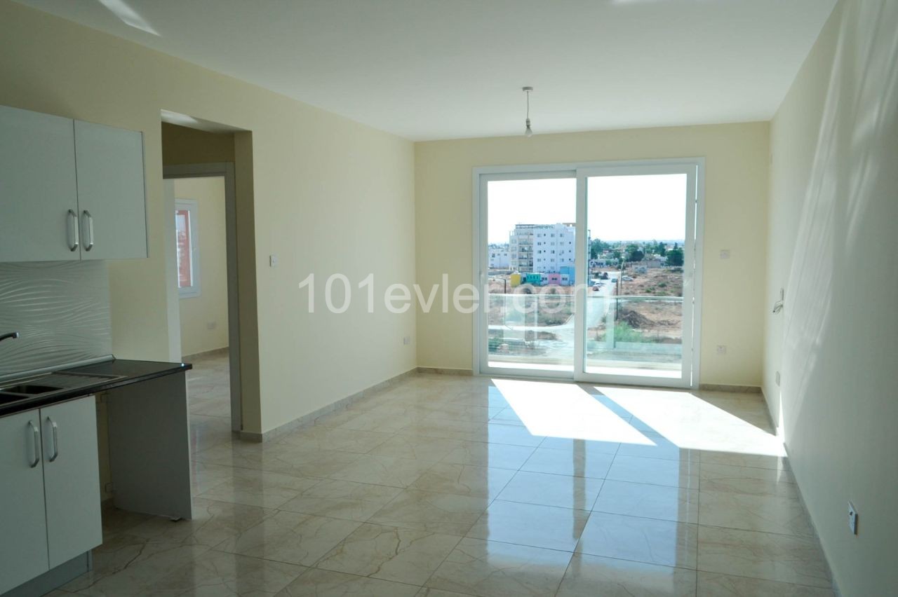 Flat To Rent in Çanakkale, Famagusta