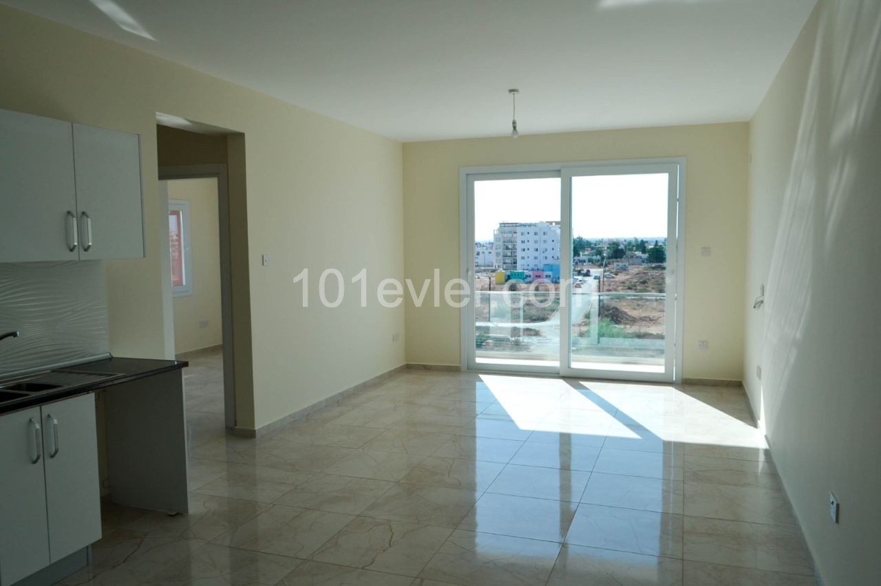 Flat To Rent in Çanakkale, Famagusta