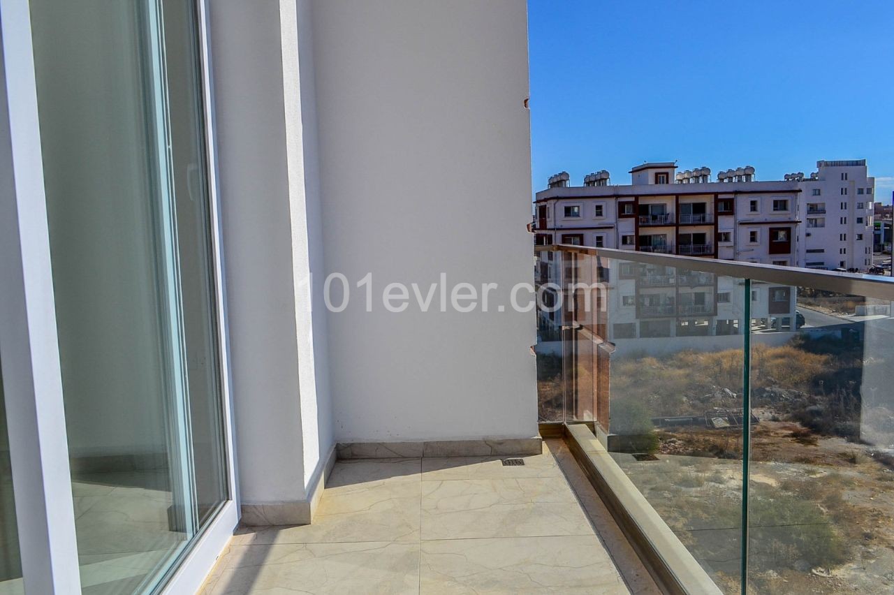 Flat To Rent in Çanakkale, Famagusta