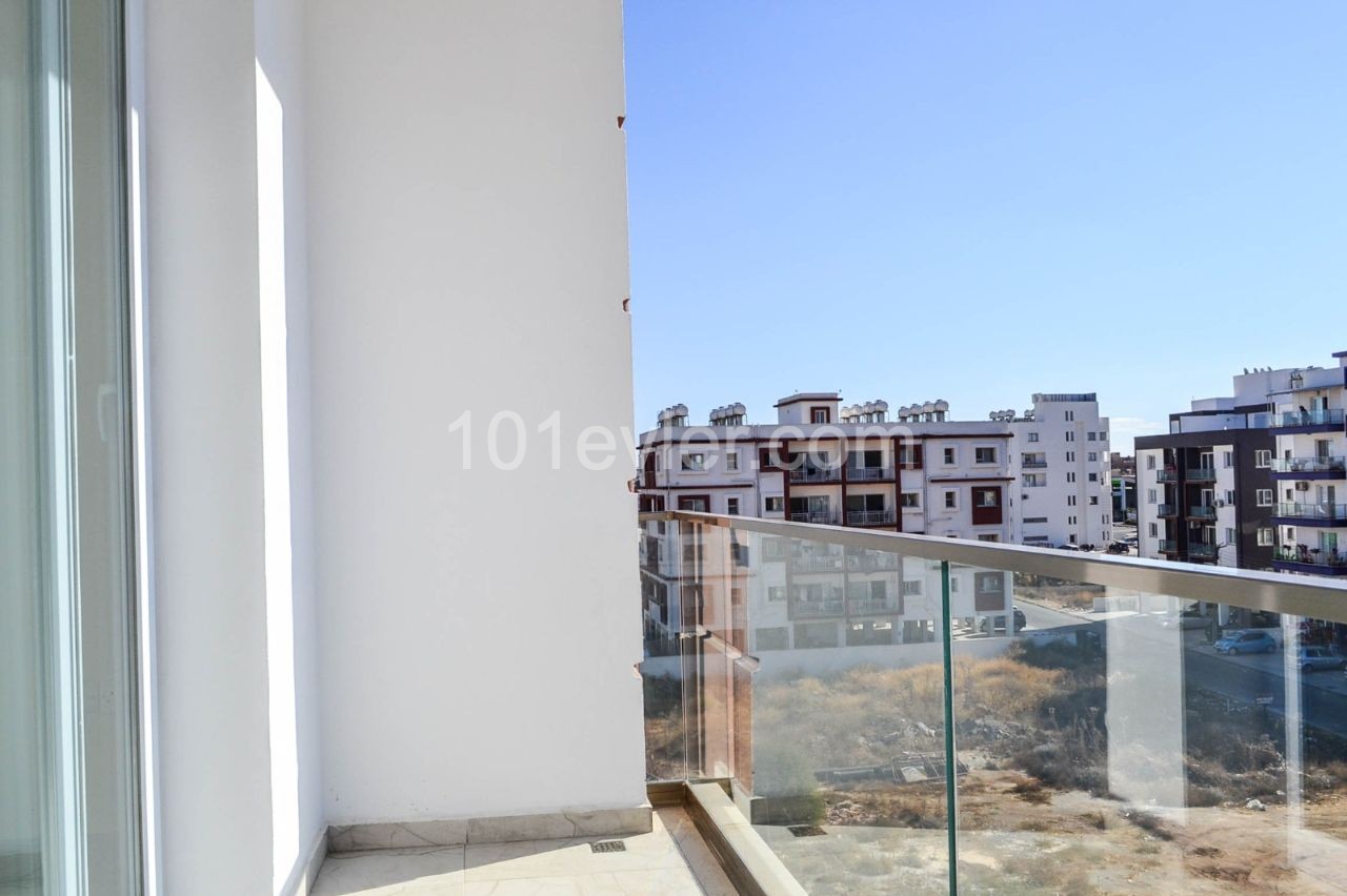 Flat To Rent in Çanakkale, Famagusta