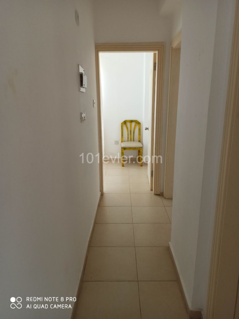 Mağusa merkezde 2+1 eşyalı daire