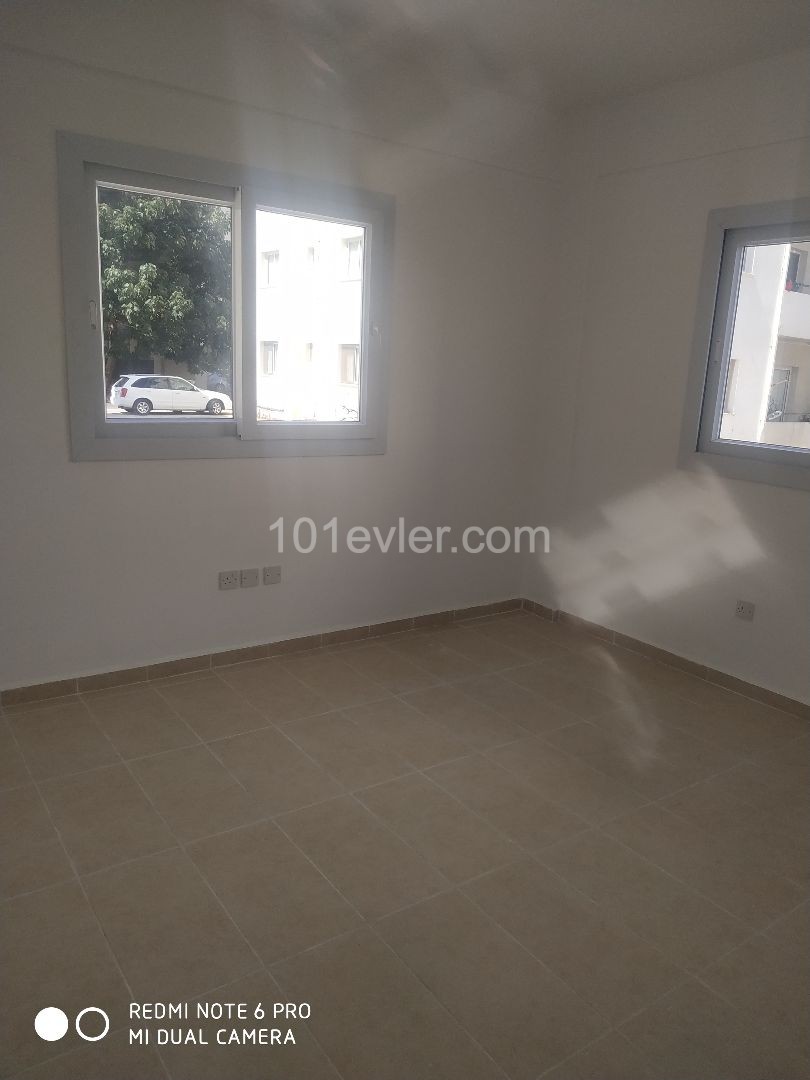 Famagusta 2 + 1 apartment in the Canakkale region ** 
