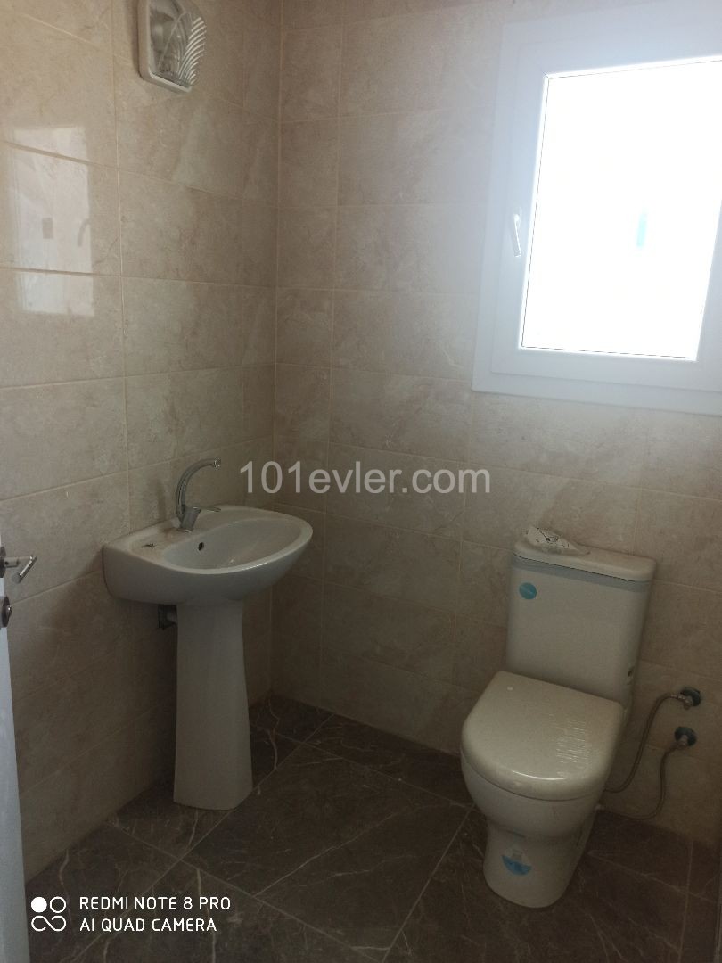 Famagusta 2 + 1 apartment in the Canakkale region ** 