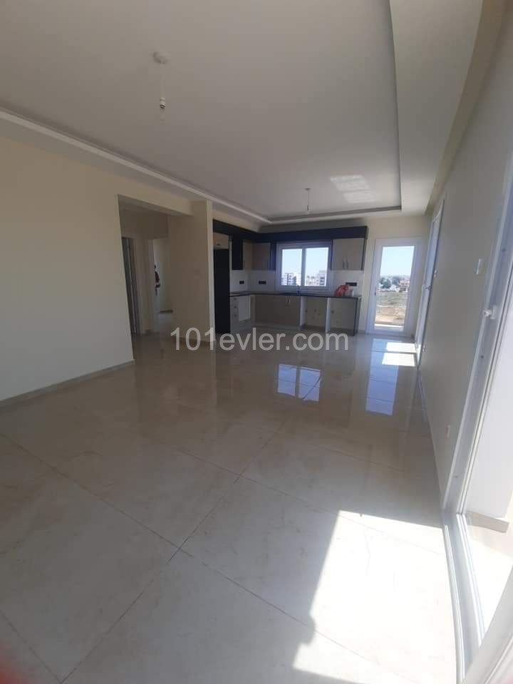 Magusa canakkale de satilik 180 m2 penthause daire