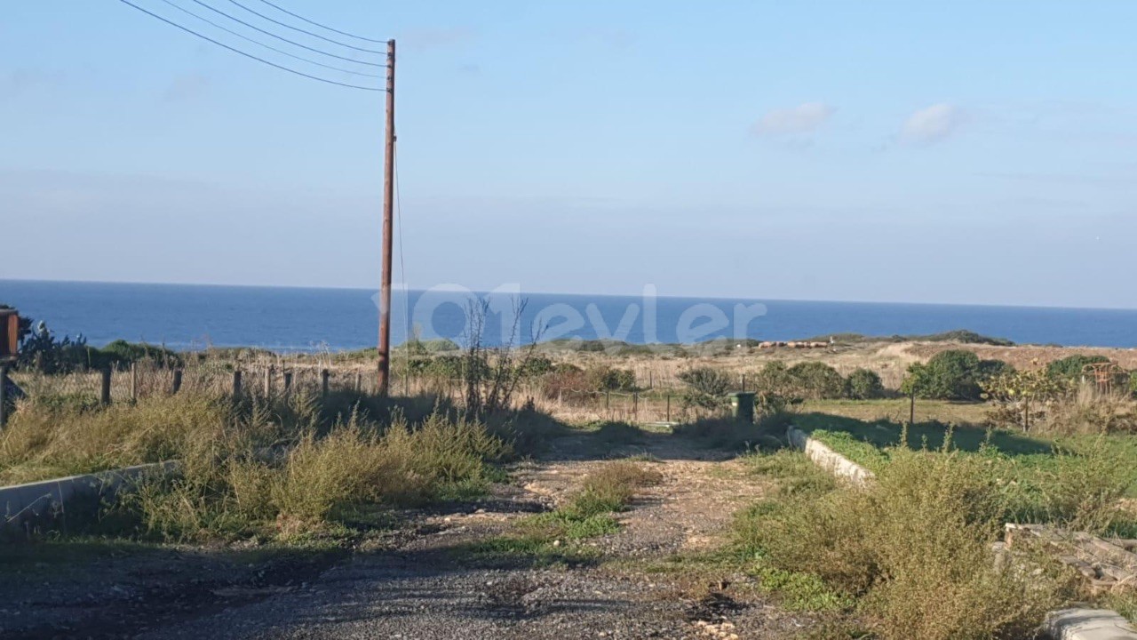 Land for sale in Tatlısuda Dec. ** 