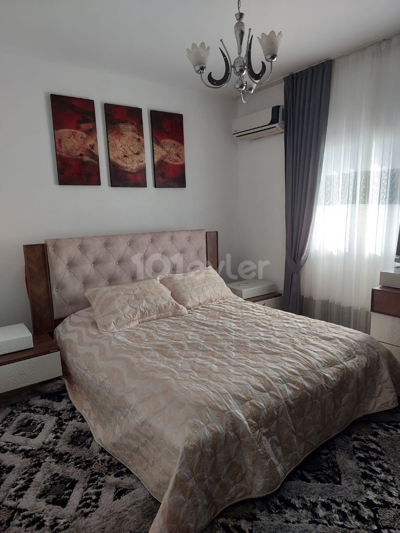 3+1 apartment for sale in Yenibogazici 