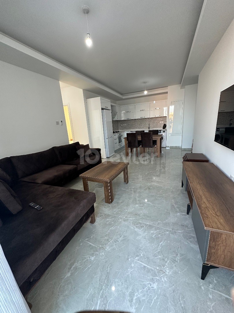 Полностью роскошные меблированные новые квартиры 2+1 в аренду в Искеле Лонг Бич