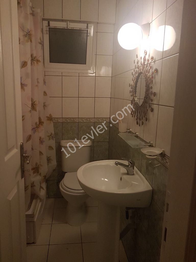 Girne Zeytinlik Bölgesin'de Eşyalı 2+1 Kiralık  Dublex Daire!!!