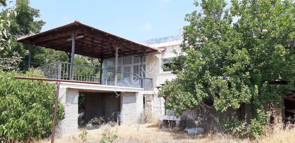 Kozanköy Bölgesinde 1,5 Dönüm İçerisinde 2+1 Müstakil Bahçesi Olan Ev Satılık