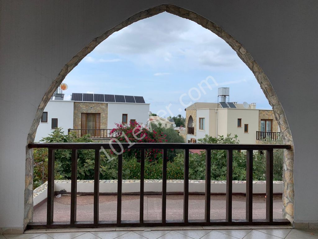 Detached House To Rent in Alsancak, Kyrenia