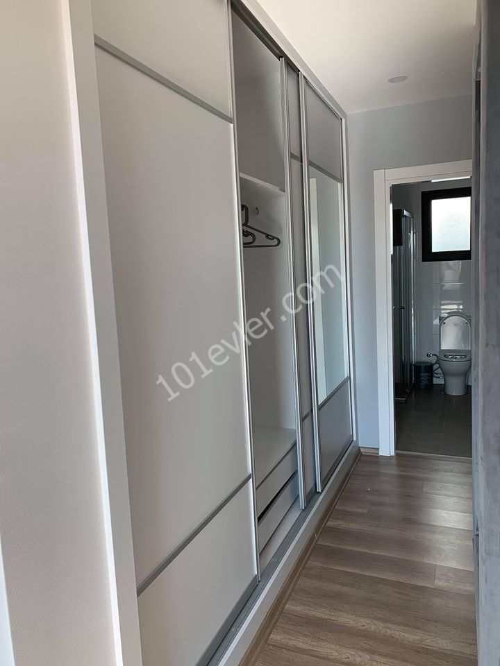 Penthouse For Sale in Küçük Kaymaklı, Nicosia