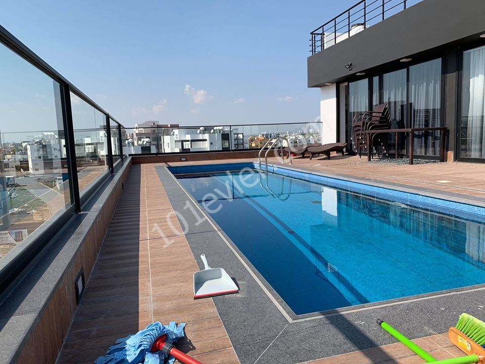 Penthouse For Sale in Küçük Kaymaklı, Nicosia