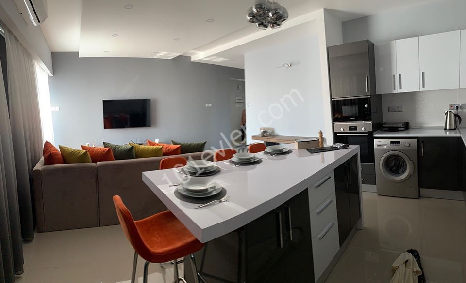 Penthouse For Sale in Küçük Kaymaklı, Nicosia