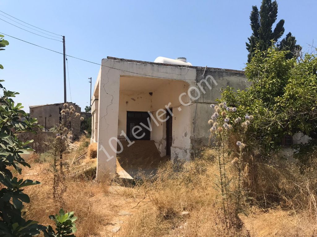 Residential Zoned Plot For Sale in Kaplıca, Iskele