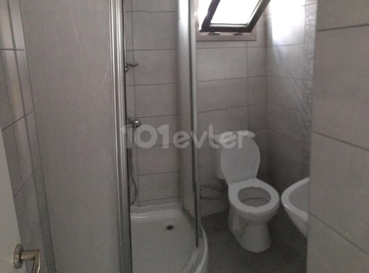 Küçük Kaymaklıda 2+1 Eşyalı Temiz Full Eşyalı Daire Kiralık 