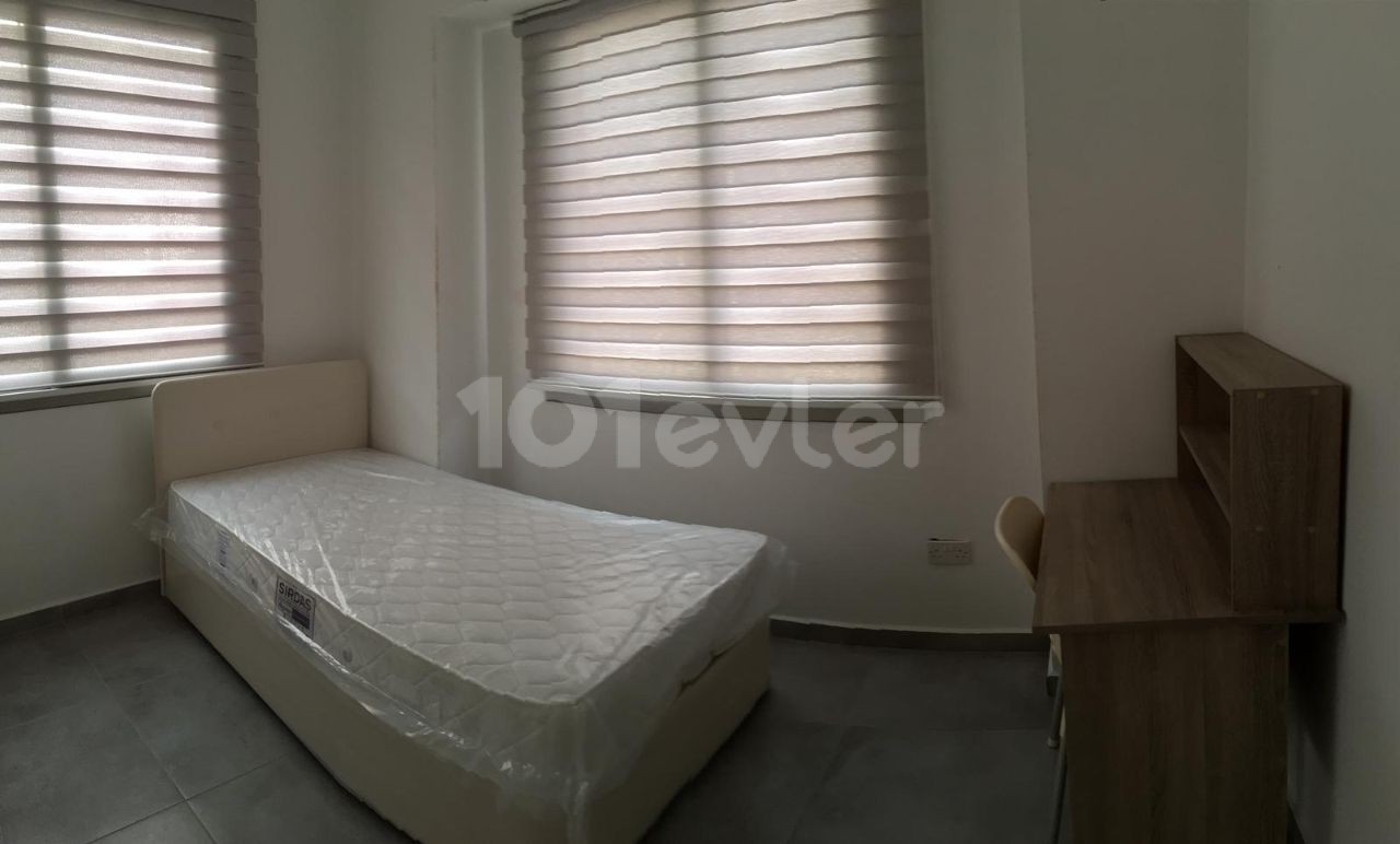 Küçük Kaymaklıda 2+1 Eşyalı Temiz Full Eşyalı Daire Kiralık 