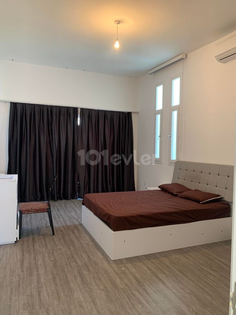 Hamitköy Bölgesinde Lüks 5+1 Günlük Kiralık Villa