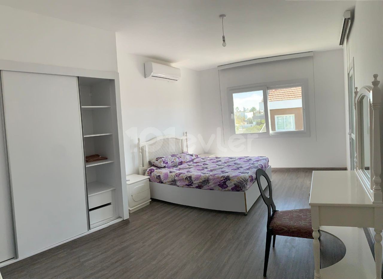 Hamitköy Bölgesinde Lüks 5+1 Günlük Kiralık Villa