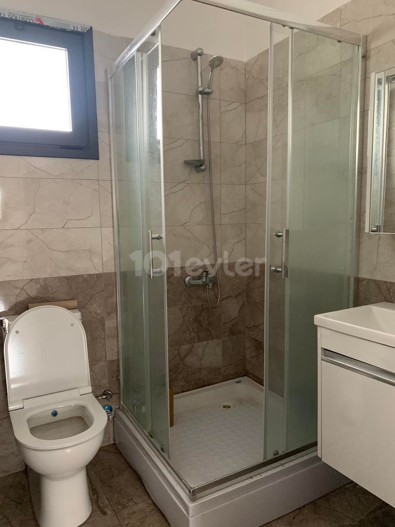 Yenişehir Bölgesinde 2+1 Temiz Kiralık Daire