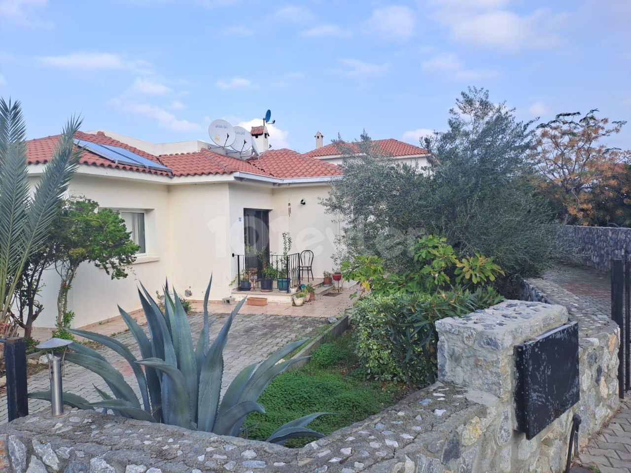 House With Private Garden And Own Pool For Sale In Girne Lapta Region