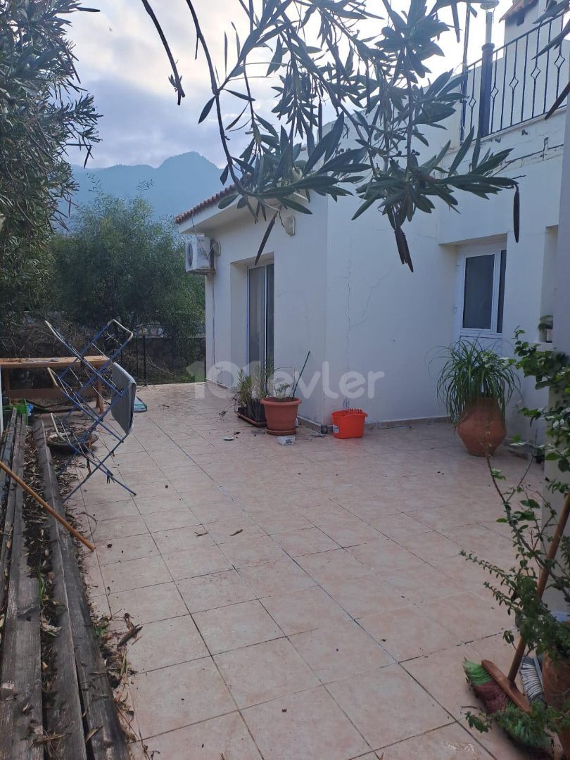 House With Private Garden And Own Pool For Sale In Girne Lapta Region