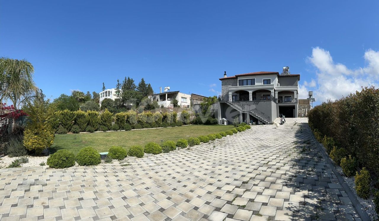 For Sale 4+1 Villa with Unique View in 1 Acre in Gönyeli Region 