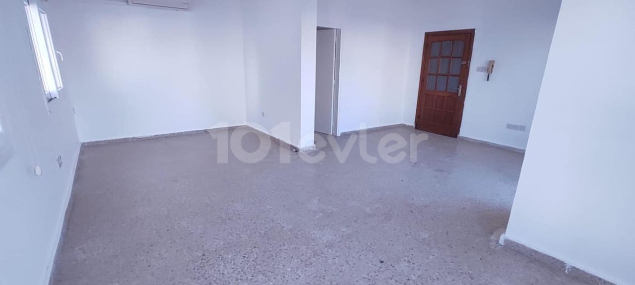 Terminal Bölgesinde İş Yeri amaçlı Kiralık Daire 