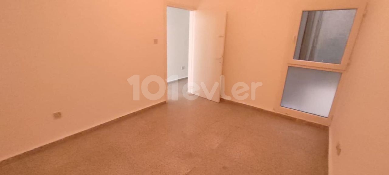 Apartment for Rent for Business in Terminal Area 