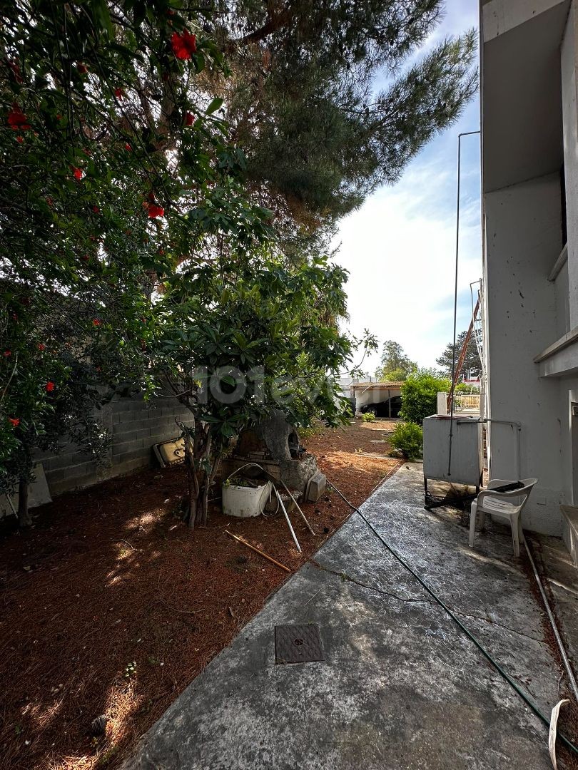 Guzelyurt Region Central Pizzavira Einfamilienhaus mit Garten zum Verkauf