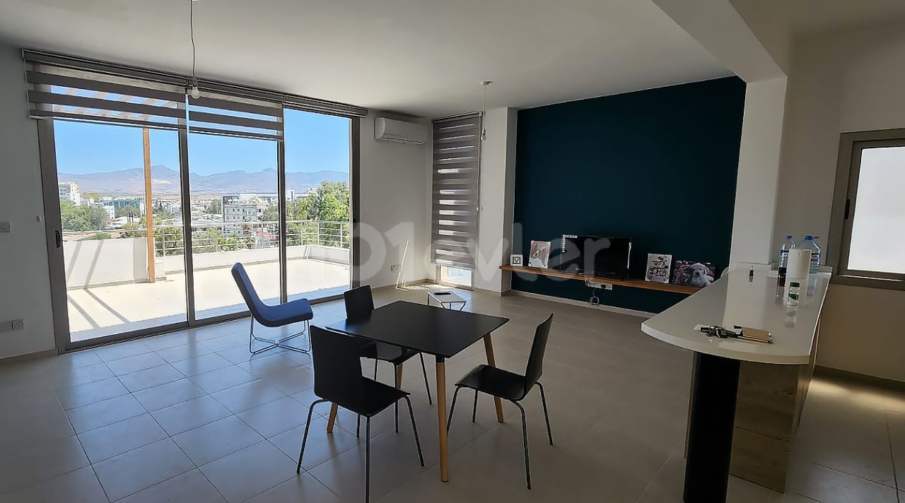 Zum Verkauf vom Eigentümer / Nikosia Kermiyada 2 + 1 Penthouse (herrliche Aussicht) ** 