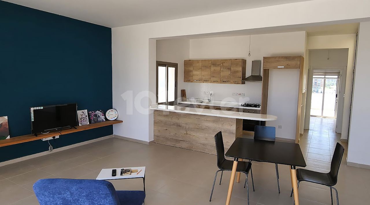 Zum Verkauf vom Eigentümer / Nikosia Kermiyada 2 + 1 Penthouse (herrliche Aussicht) ** 