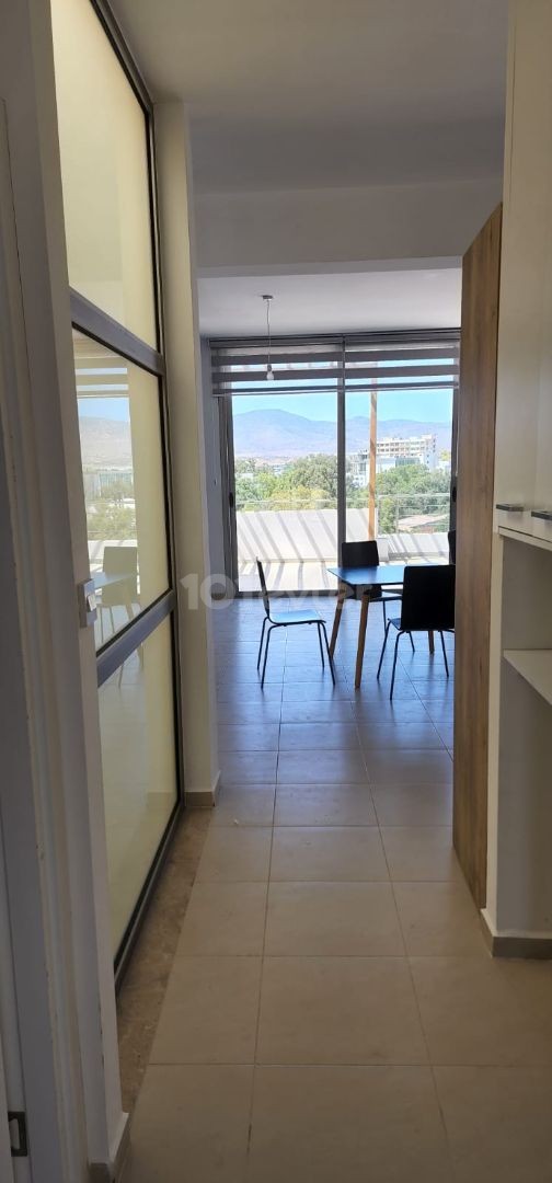 Zum Verkauf vom Eigentümer / Nikosia Kermiyada 2 + 1 Penthouse (herrliche Aussicht) ** 