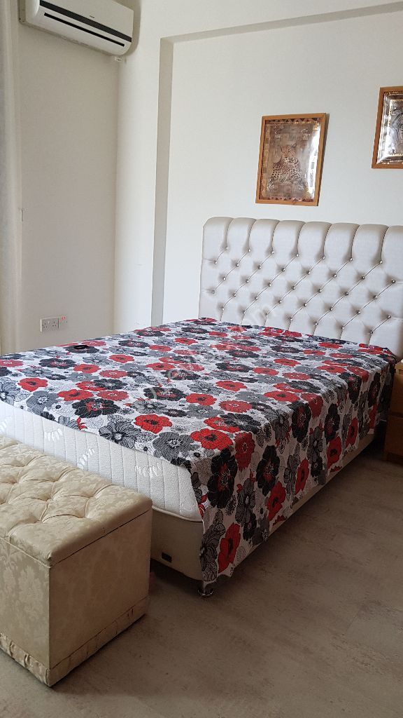 Flat To Rent in Girne Merkez, Kyrenia