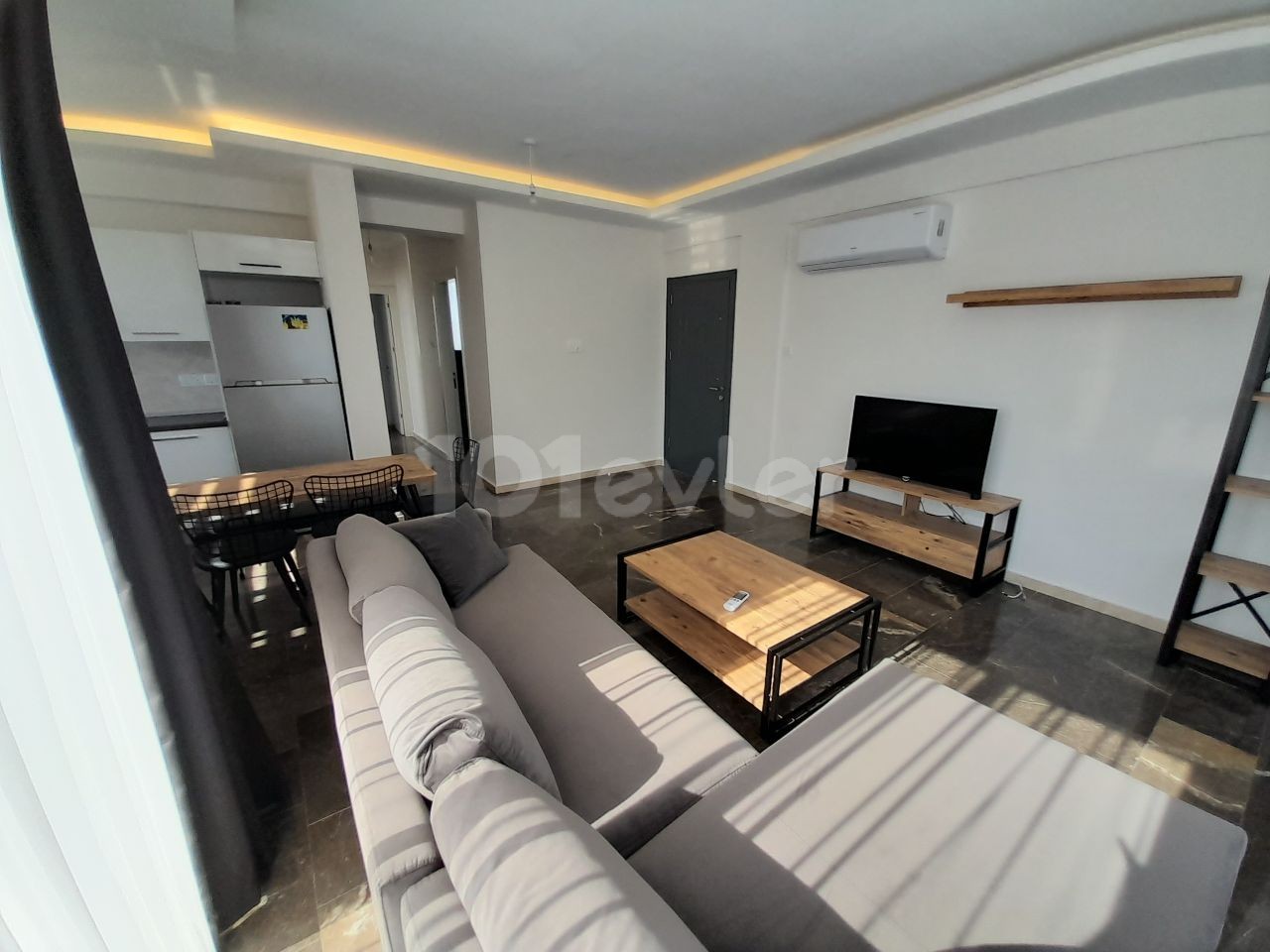 Girne Çatalköy'de, 90 m² Özel Teraslı, 2+1 90 m², Eşyalı 1.Kat