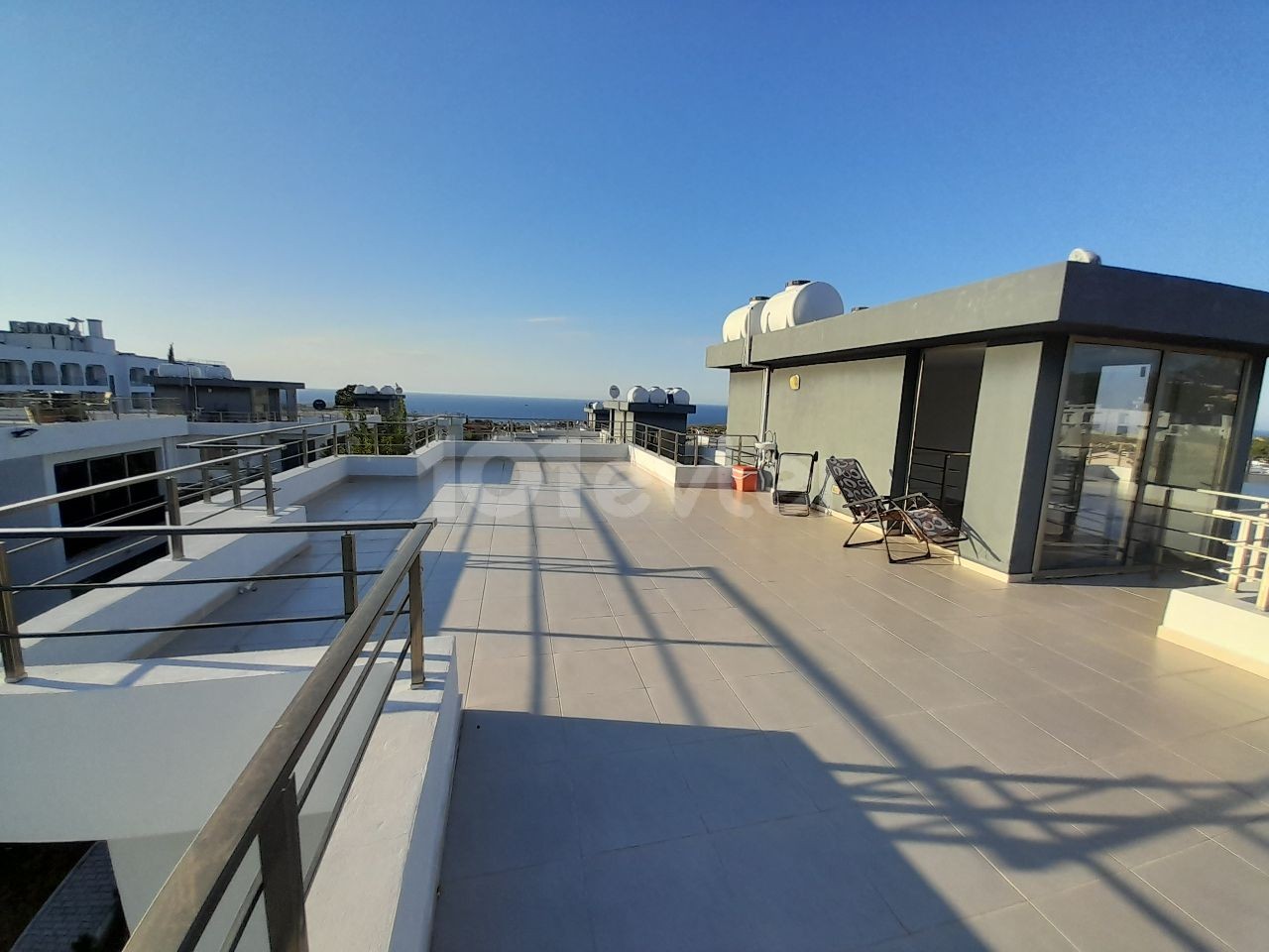 In Çatalköy, Girne, 90 m² Private Terrasse, 2+1 90 m², Möbliert 1. Stock