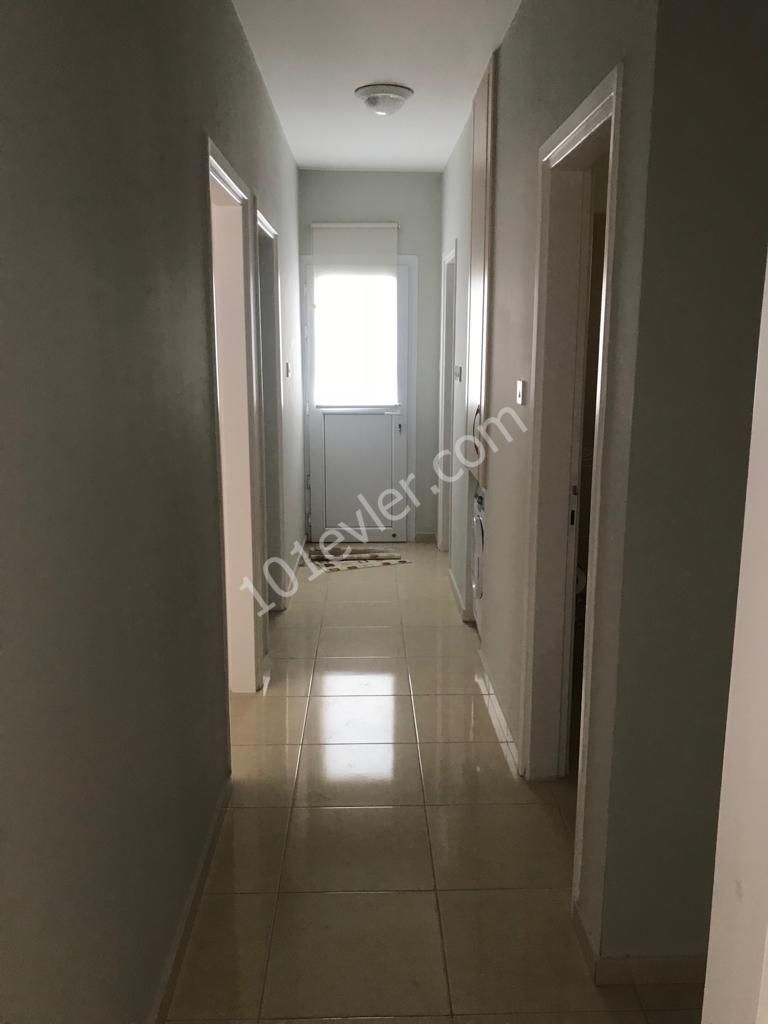 GİRNE ZEYTİNLİKTE SATILIK 3+1 PENTHOUSE 220m2