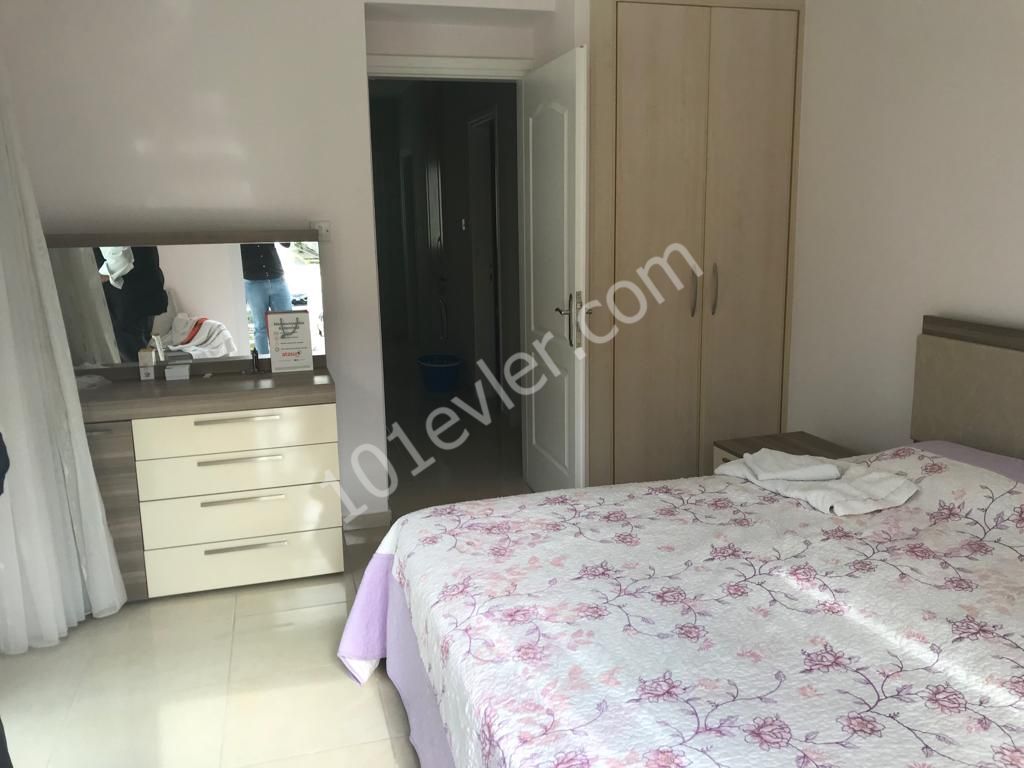 GİRNE ZEYTİNLİKTE SATILIK 3+1 PENTHOUSE 220m2