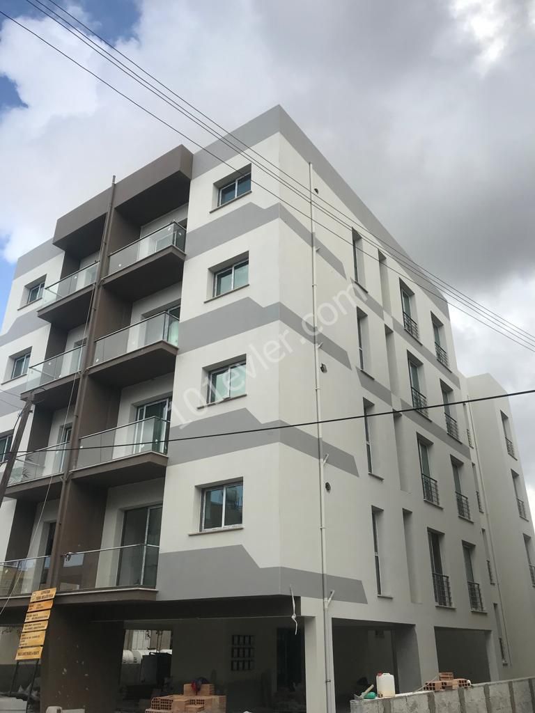 KÜÇÜK KAYMAKLI STADIN ARKASI 2+1 SATILIK SIFIR DAİRELER