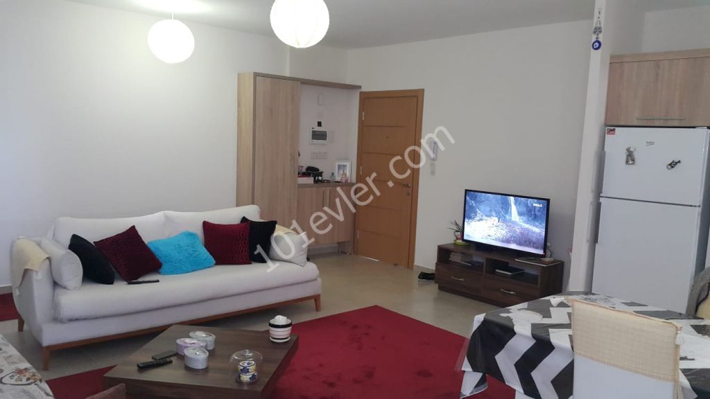 YENİKENT'TE SATILIK 2+1 DAİRE TÜRK KOÇANLI 110m2 EŞYALARLA BİRLİKTE 80000 GBP