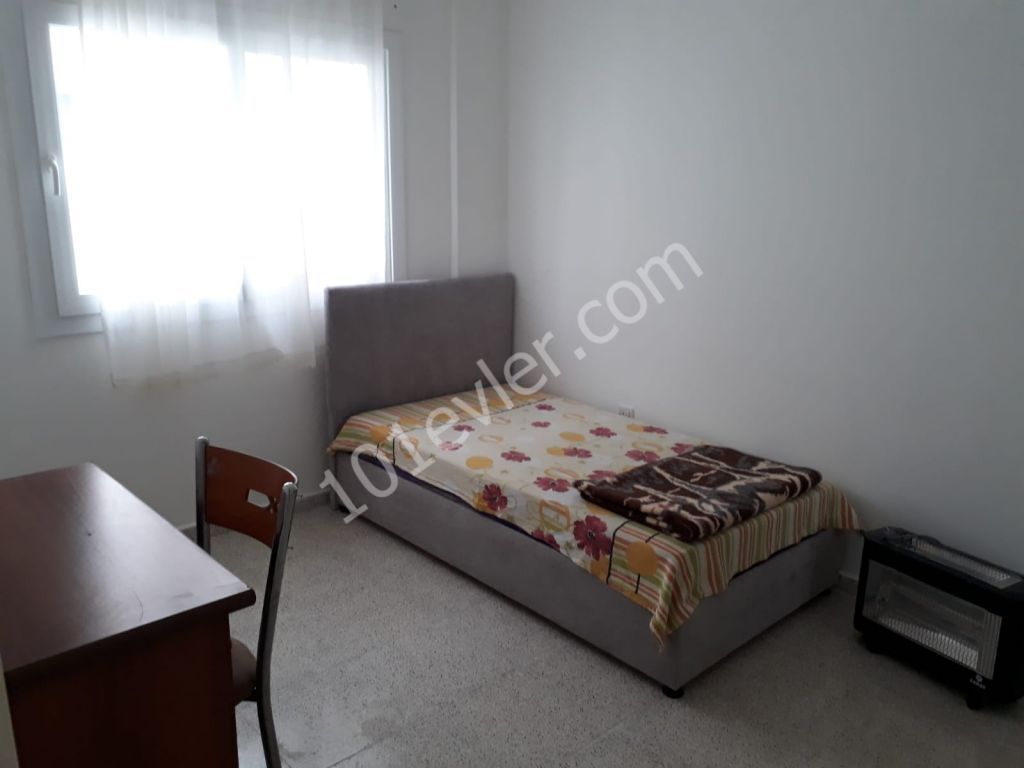 Haspolatta 2+1 kiralık daire UKÜ VE KISBU KARŞISI