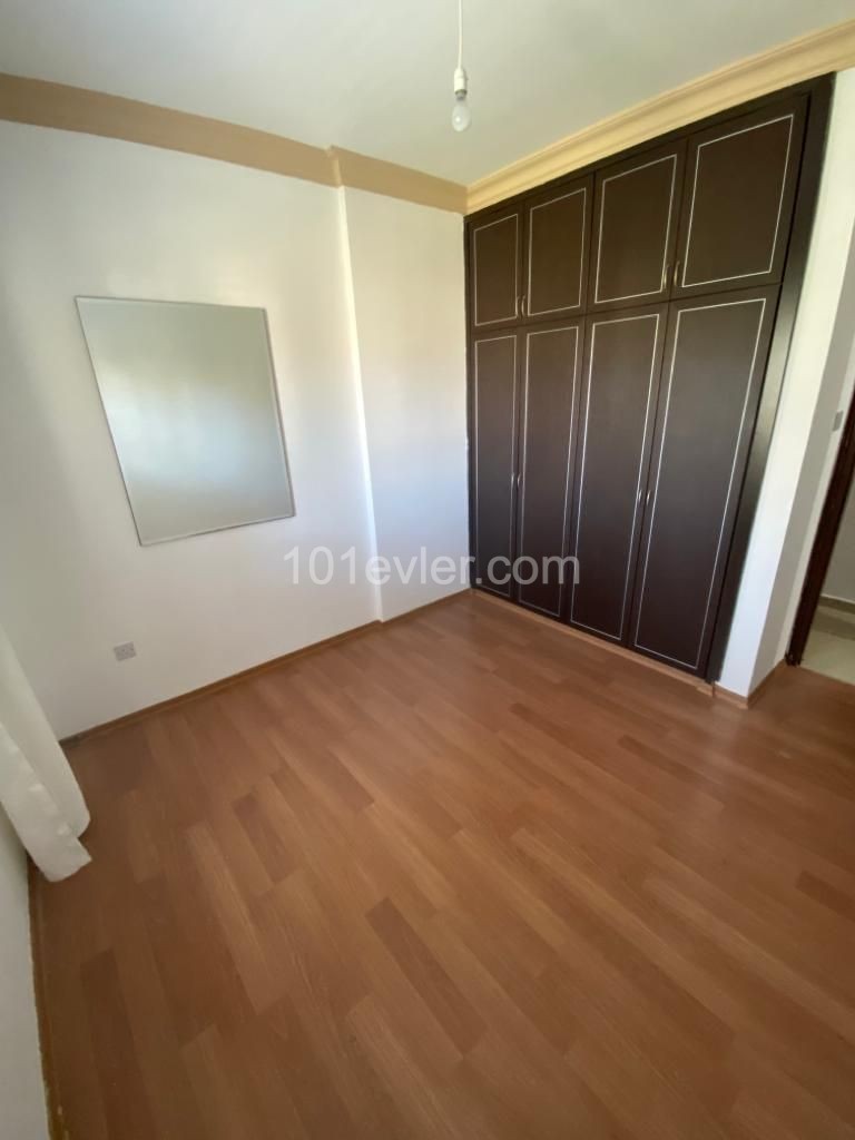 WELL-MAINTAINED 3+1 APARTMENT FOR SALE IN THE CENTRAL LOCATION OF NICOSIA KYZYLBASH..0533 859 21 66 ** 