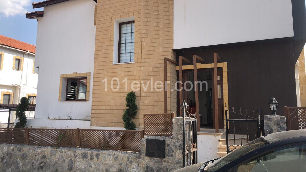 Full detached villa in Boğazköy for sale in Turkish 05428895773