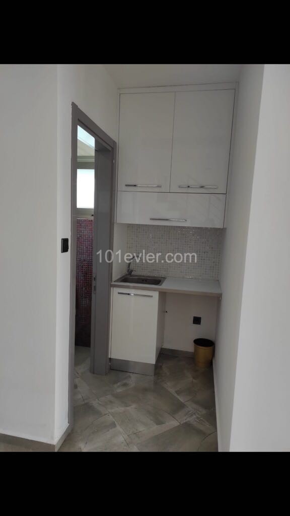 GİRNE MERKEZ DE 60 M2 2 KATLI LÜX OFİS/DÜKKAN.. 90533 859 21 66