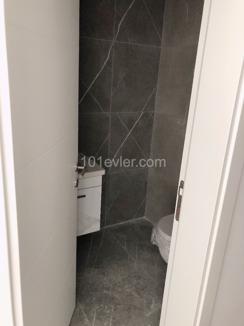 3+1 NULL WOHNUNG ZUR MIETE MIT GEWERBLICHER GENEHMIGUNG IN DER RESIDENZ GEBÄUDE IN METEHAN-KERMIYA.. 90533 859 21 66 ** 